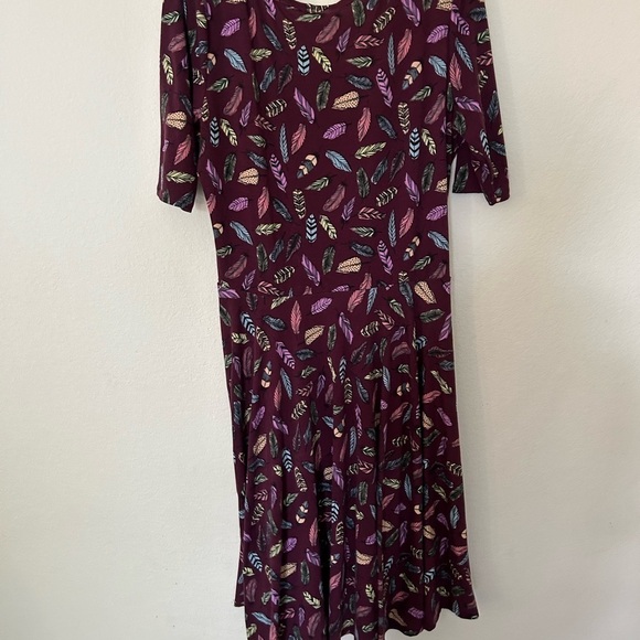 Lularoe Nicole dress 2XL all over novelty print feathers - Picture 2 of 8